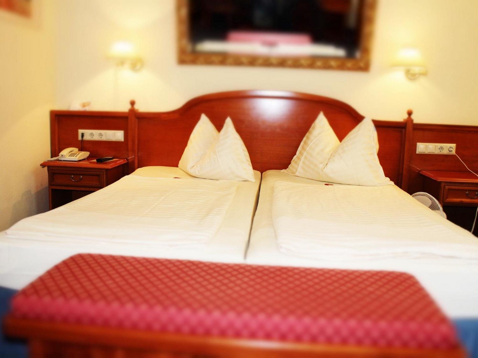 Altstadt Hotel Mosser Villach Habitación foto