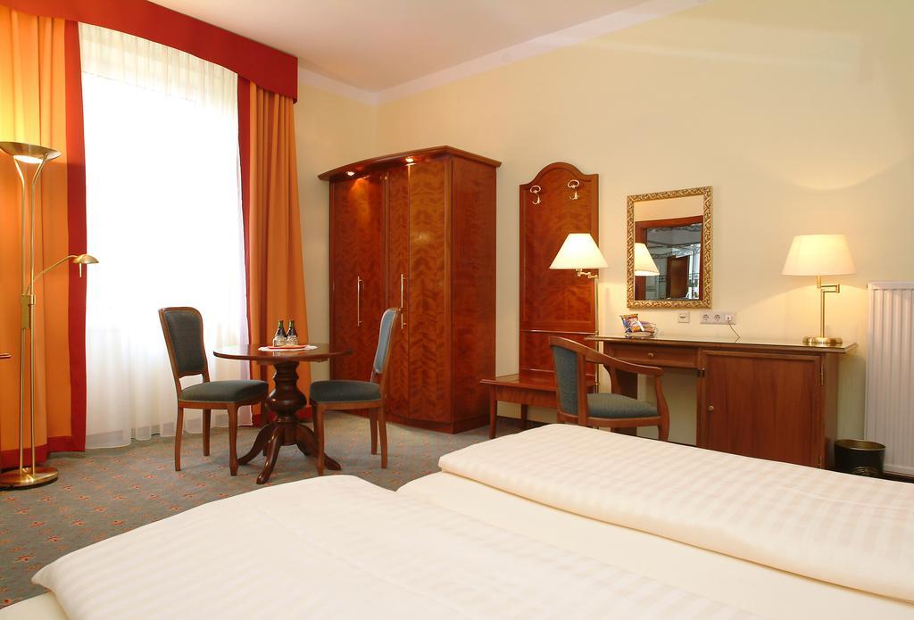 Altstadt Hotel Mosser Villach Exterior foto