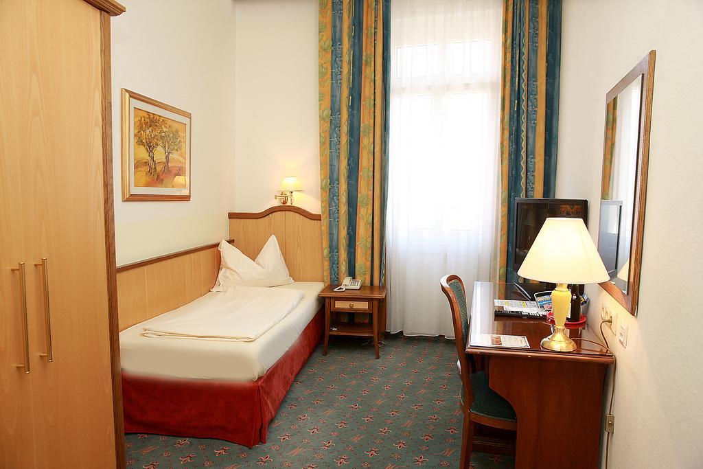 Altstadt Hotel Mosser Villach Exterior foto