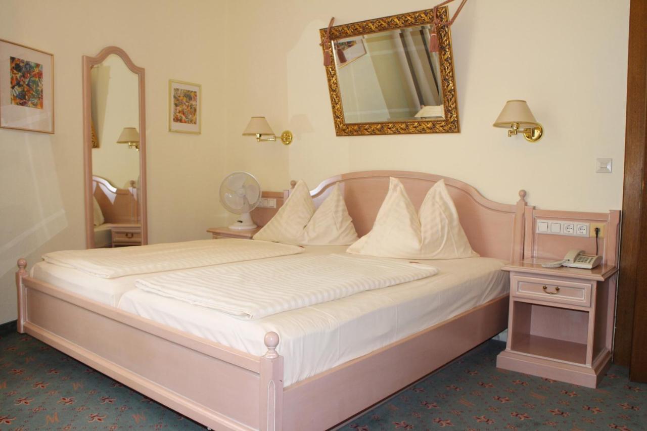 Altstadt Hotel Mosser Villach Habitación foto